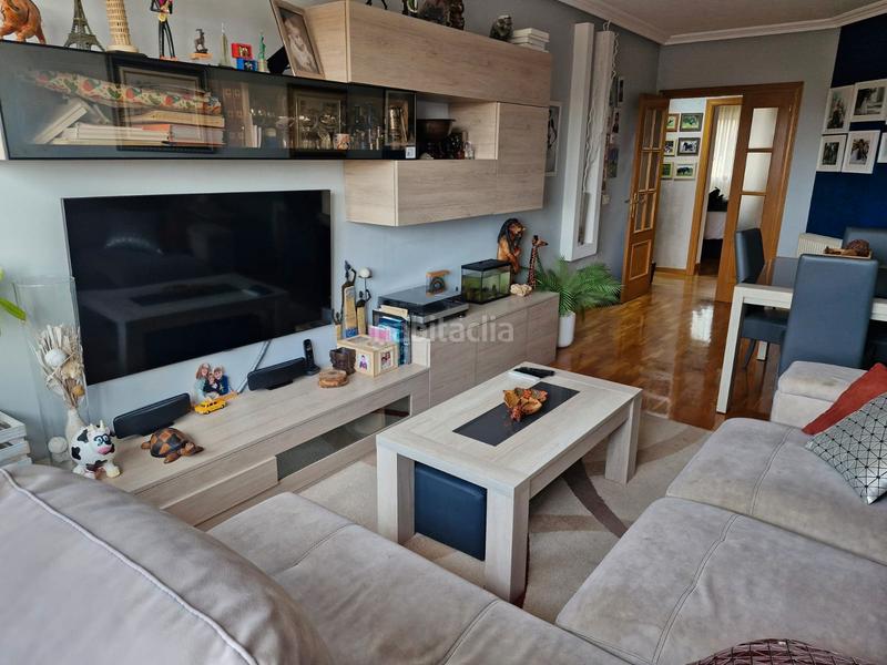 Foto 2df33e38-9ff3-40a2-96ae-b56ed16d36f0. Etagenwohnung mit heizung parking in Barriada de Yagüe Burgos