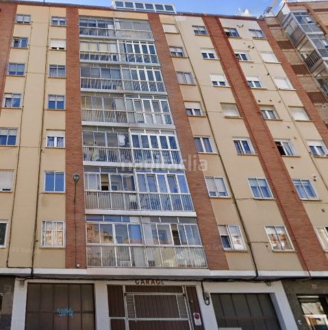 Foto c05d33f7-3140-46d9-8ca0-a38af073bda6. Aparcament cotxe a San Agustín - Parque Europa Burgos