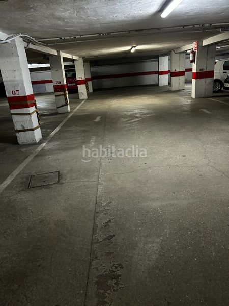 Foto e43dda16-fb76-49b7-a60f-ec03f2380c06. Aparcament cotxe a El Carmen - Barrio Gimeno Burgos
