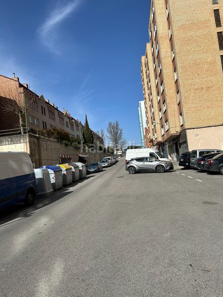 Foto 99108a87-13b7-4f42-bae5-e7ac8d9c1be4. Aparcament cotxe a Los Vadillos - R. Sanitaria - Pozanos Burgos