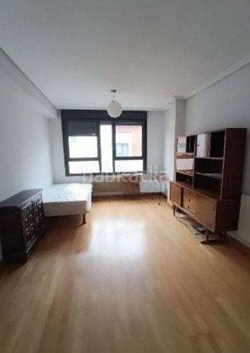 Foto ae6d8ad2-d11c-46ae-95da-fb65707168fd. Apartament amb calefacció a San Pedro de la Fuente Burgos