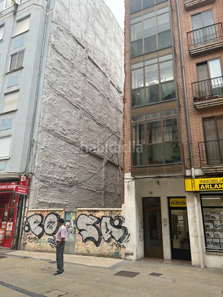 Foto b9f864b3-5145-41ed-88d7-0738a3a97990. Terreny residencial a El Carmen - Barrio Gimeno Burgos