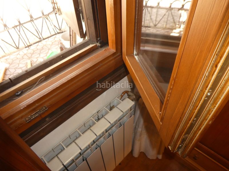 Foto 9a3a763a-4267-4df7-ae28-81e06a78194f. Maison jumelée avec chauffage parking dans Presencio