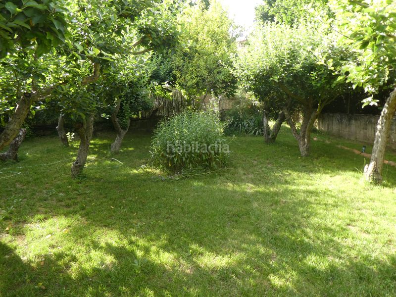 Foto f1780392-e5b7-4336-8eb5-7e07dcfc686d. Casa adossada amb xemeneia calefacció a Castrillo del Val