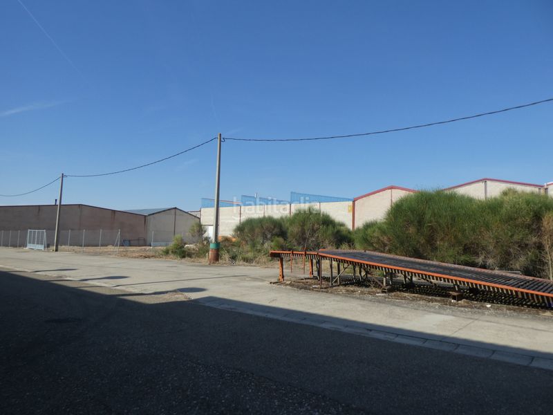 Foto ea9e3148-451d-4d00-8f73-7b7afe390559. Area edificabile industriale in Villalmanzo