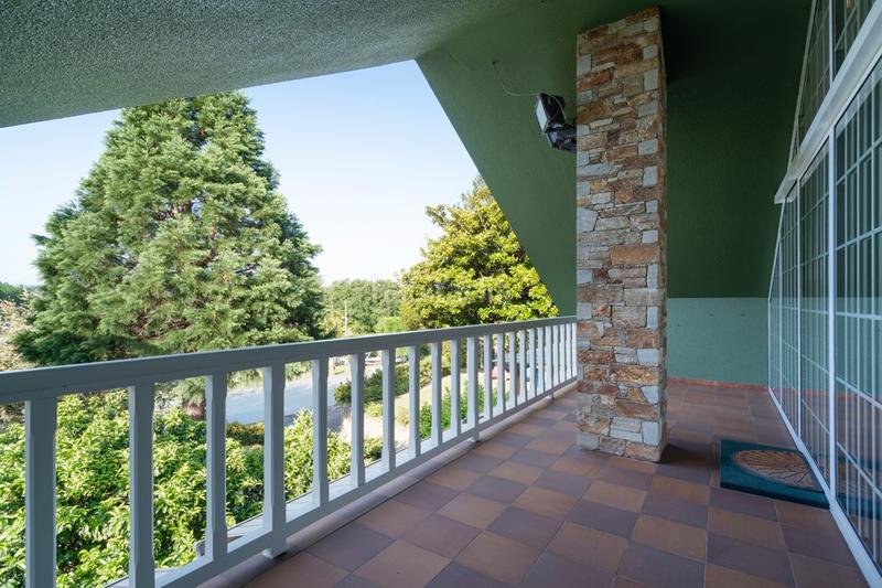 Foto 00d572bb-08da-4fab-8ca2-d8bffc17f924. Casa con riscaldamento parcheggio piscina in Nós Oleiros