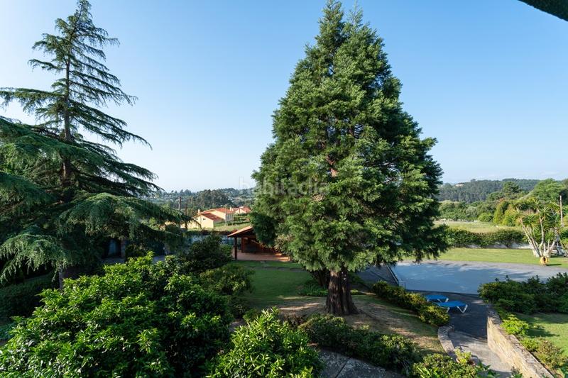 Foto ec6b9c79-e69f-4f1b-8fee-608a074c1141. Casa con riscaldamento parcheggio piscina in Nós Oleiros