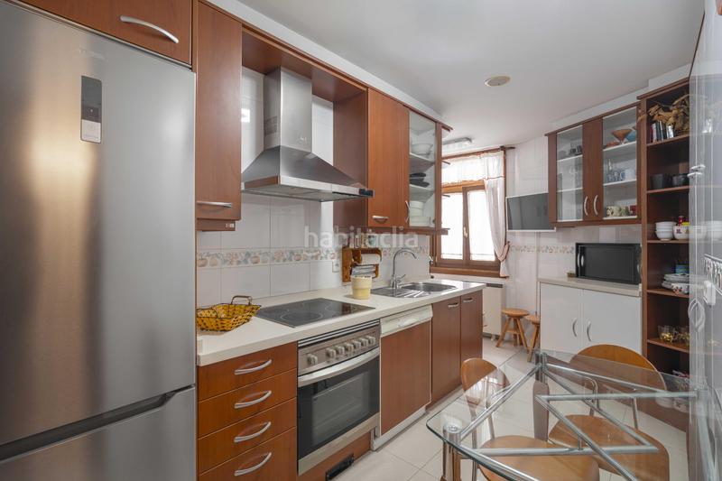 Foto ee8f0d77-b9c2-49a5-8f81-8f735a25ba36. Apartamento acogedor piso en panaderas. en Monte Alto - Zalaeta - Atocha Coruña (A)