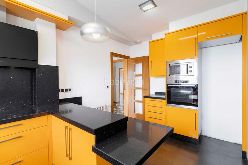 Foto 17d37d67-1a31-4730-b9d1-c65cb78794e7. Casa con riscaldamento parcheggio in Loureda - Lañas - Barrañán Arteixo