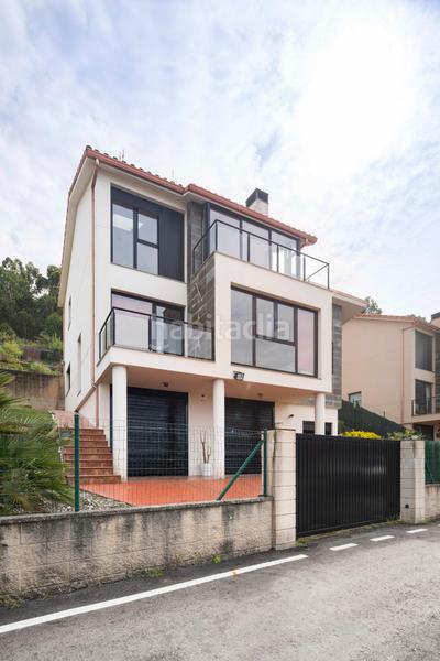 Foto c873a9cb-629e-4dd0-bbf5-cd6d3c035c72. Casa con riscaldamento parcheggio in Loureda - Lañas - Barrañán Arteixo