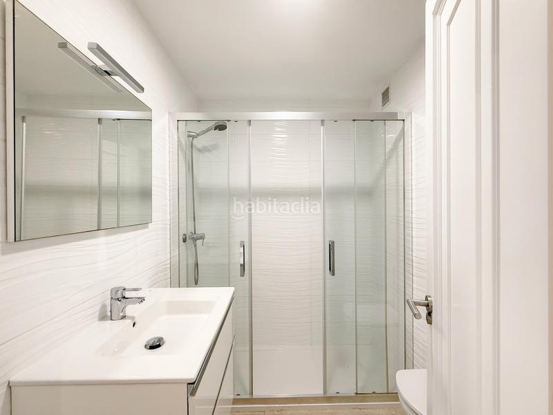 Foto 87421cfb-3a20-450d-a02a-ad00c32e9965. Rent penthouse with heating parking in Riazor - Visma Coruña (A)