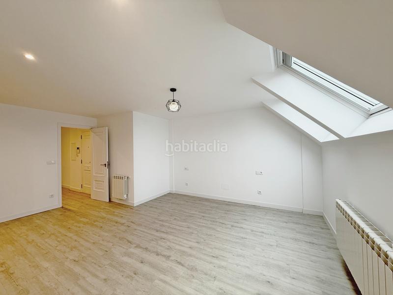 Foto a8f7015a-7d11-4e2a-a69a-8dfe4a94c5f1. Rent penthouse with heating parking in Riazor - Visma Coruña (A)