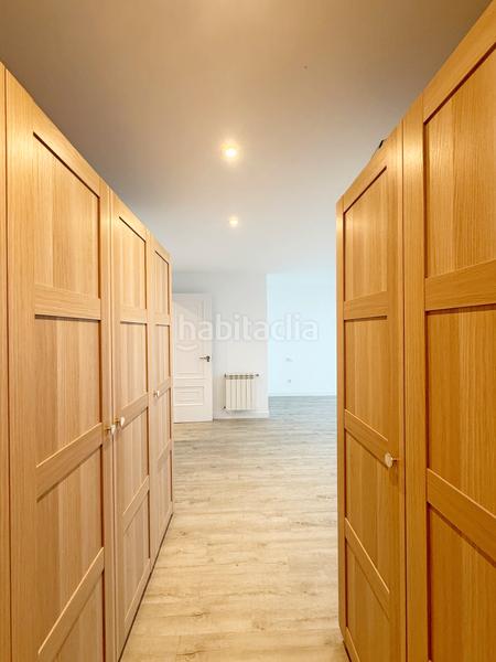 Foto d307a010-4f76-4e53-952d-3066bba4e428. Rent penthouse with heating parking in Riazor - Visma Coruña (A)