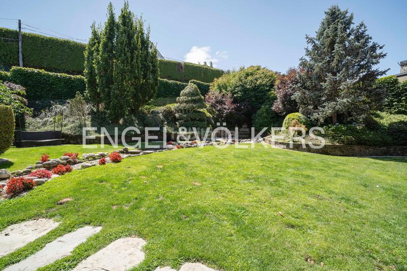 Foto 02c03bf4-0af0-431a-87fe-9de3ddc21c99. Casa amb calefacció aparcament piscina a Elviña - A Zapateira Coruña (A)