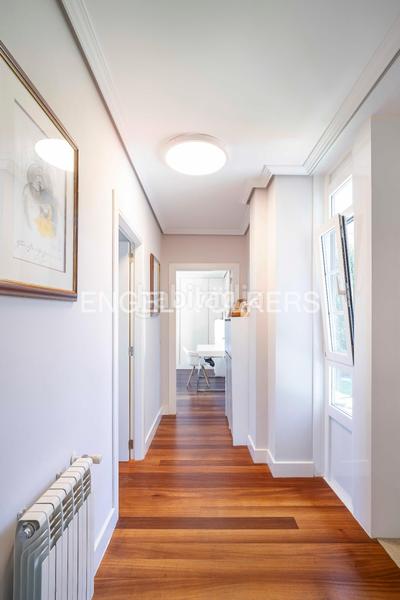 Foto 0e920eec-1b50-4849-abb3-902a9f8f0400. Casa amb calefacció aparcament piscina a Elviña - A Zapateira Coruña (A)