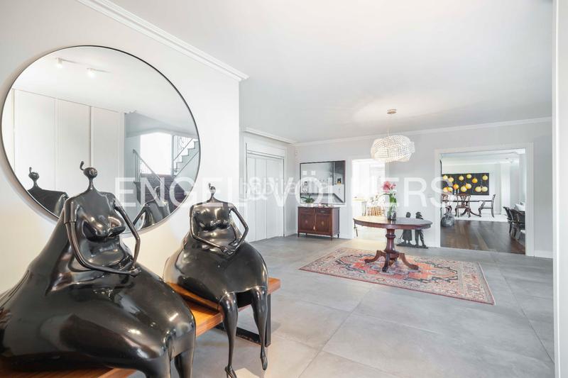 Foto 2507af64-ae1c-49cd-b97b-5ff8dd0471d0. Casa amb calefacció aparcament piscina a Elviña - A Zapateira Coruña (A)