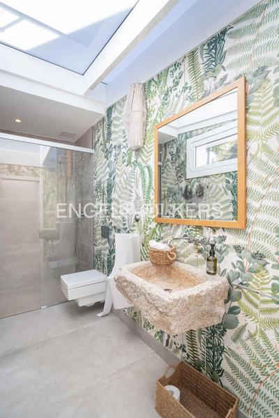 Foto 618eeb65-bf5a-4d0e-b0dd-0123248de062. Casa amb calefacció aparcament piscina a Elviña - A Zapateira Coruña (A)