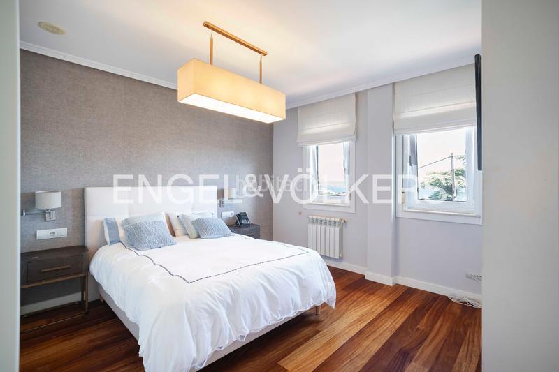 Foto 7a9c719f-d4d9-4634-9cfd-df6c04374245. Casa amb calefacció aparcament piscina a Elviña - A Zapateira Coruña (A)