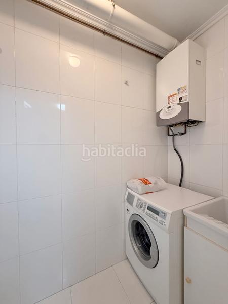Foto 6e574b94-2d5b-4e79-b9ea-805a2ff81d9c. Location appartement avec chauffage parking dans San Pablo - Juan Flórez Coruña (A)