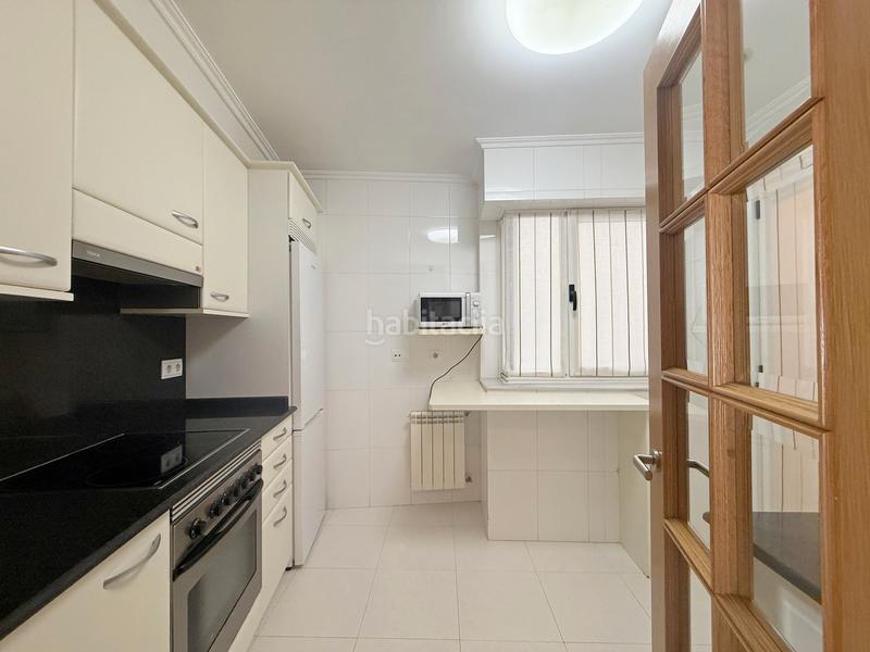 Foto d6218edf-48b4-4c48-b4a1-957b25ce7a52. Location appartement avec chauffage parking dans San Pablo - Juan Flórez Coruña (A)