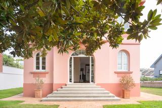 Casa a Eirís. Joya clásica con jardín en la coruña