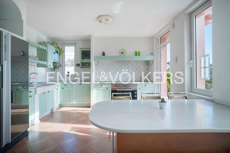 Foto 938849f5-3757-40c3-82ae-665a5691a164. Casa amb calefacció aparcament a Eirís Coruña (A)