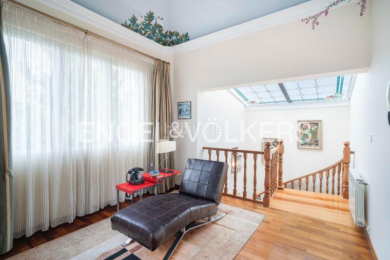 Foto d8e9ab61-8457-4558-9229-8355ffe3ebb1. Casa amb calefacció aparcament a Eirís Coruña (A)