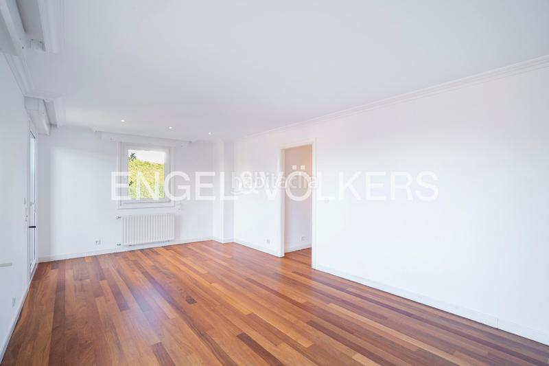 Foto 21f34d75-293d-4a7c-ac1f-2b61f137020f. Semi detached house with heating parking pool in Liáns Oleiros