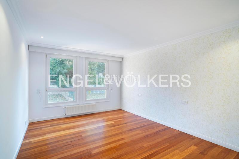 Foto 3456f1e8-1e1b-43c4-8dc2-d4ac6729012a. Semi detached house with heating parking pool in Liáns Oleiros