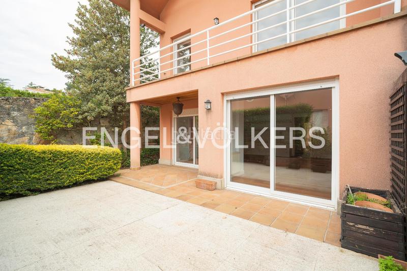 Foto 72591b72-ab57-484c-b771-dca14dc73ad8. Semi detached house with heating parking pool in Liáns Oleiros