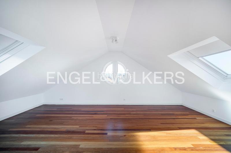 Foto 9af88804-c83c-49be-a589-3460428a4b01. Semi detached house with heating parking pool in Liáns Oleiros