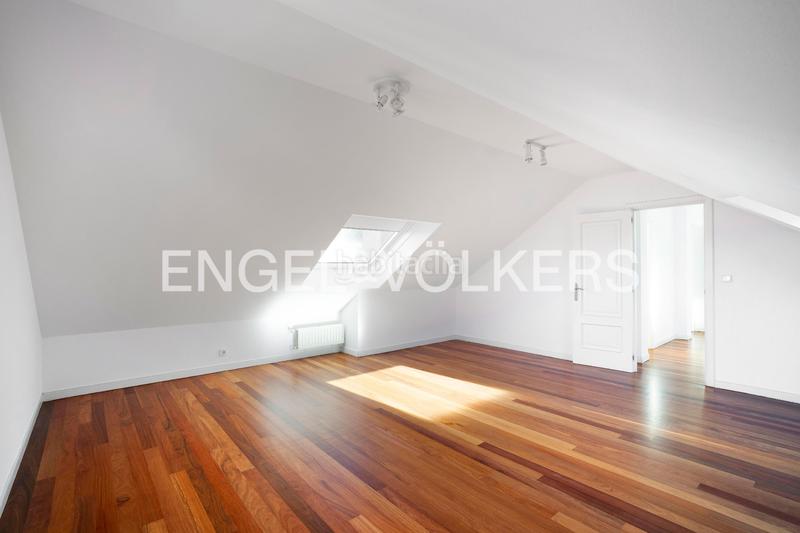 Foto c2a08fd9-d493-4258-b247-4dd4ab28e2cb. Semi detached house with heating parking pool in Liáns Oleiros