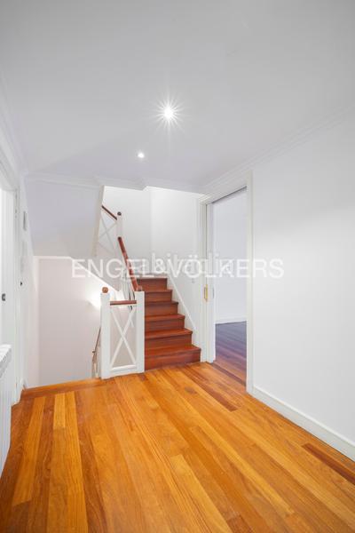 Foto ce03b65e-adb6-4918-8fdb-a0aeb4b04536. Semi detached house with heating parking pool in Liáns Oleiros