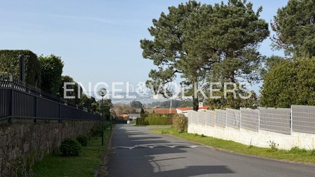 Foto db54877c-2b23-46b7-b53a-62db62d150be. Terreny residencial a Dorneda Oleiros