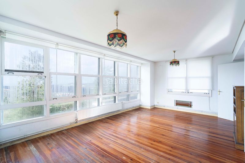 Foto 5ed43ed1-bae7-4ab6-aa65-6a2216d71021. Casa con riscaldamento parcheggio piscina in Elviña - A Zapateira Coruña (A)