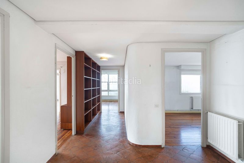 Foto a59350d7-a045-409e-9865-ee5c2a5898ad. Casa con riscaldamento parcheggio piscina in Elviña - A Zapateira Coruña (A)