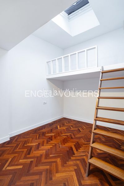 Foto 1b8eeb41-ec96-4db3-94e4-3ec5d2be589b. Pis amb calefacció a San Pablo - Juan Flórez Coruña (A)