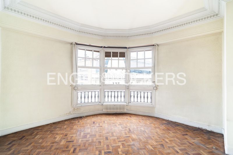 Foto 25a2e900-560b-43ee-a579-9751ffea1e12. Àtic amb calefacció aparcament a Ensanche Coruña (A)