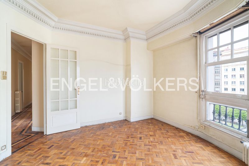 Foto 424c7d80-cc92-4ebd-9602-1c6e103929ba. Àtic amb calefacció aparcament a Ensanche Coruña (A)