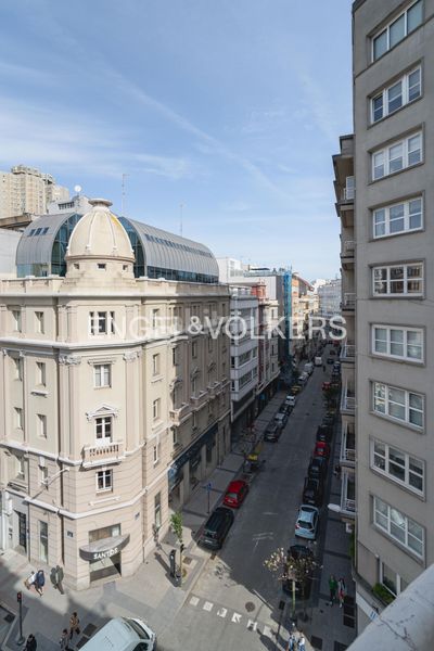 Foto 648b77e1-5073-4d01-bd25-39f17e204f0d. Àtic amb calefacció aparcament a Ensanche Coruña (A)