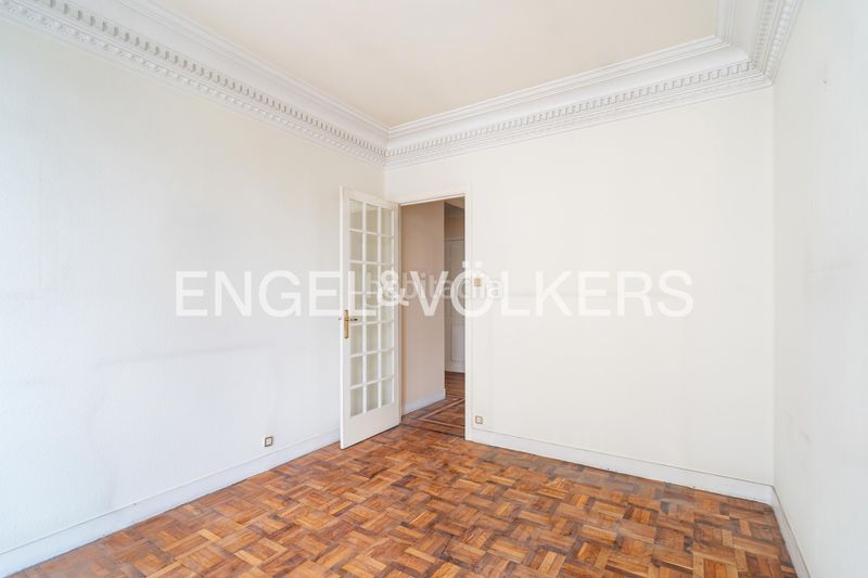 Foto cfa7e7db-5177-4629-9377-8ade95c1d08b. Àtic amb calefacció aparcament a Ensanche Coruña (A)