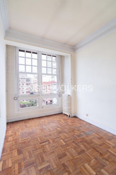 Foto f3adeea9-2afe-4271-8b18-8f1caaceceb0. Àtic amb calefacció aparcament a Ensanche Coruña (A)