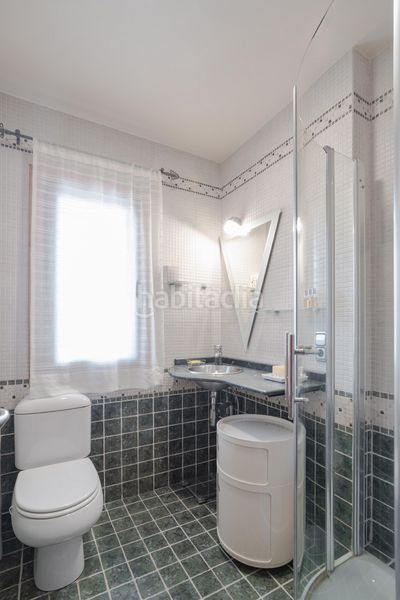 Foto d8aa51b8-11e3-4015-9321-b452bc3386d9. Casa amb calefacció aparcament piscina a Oleiros pueblo Oleiros