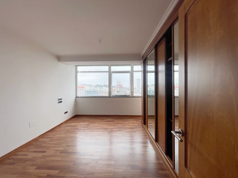 Foto 176e2e57-2ad8-4f8e-8159-458a06f09591. Rent flat with heating parking in Cuatro Caminos - Plaza de la Cubela Coruña (A)