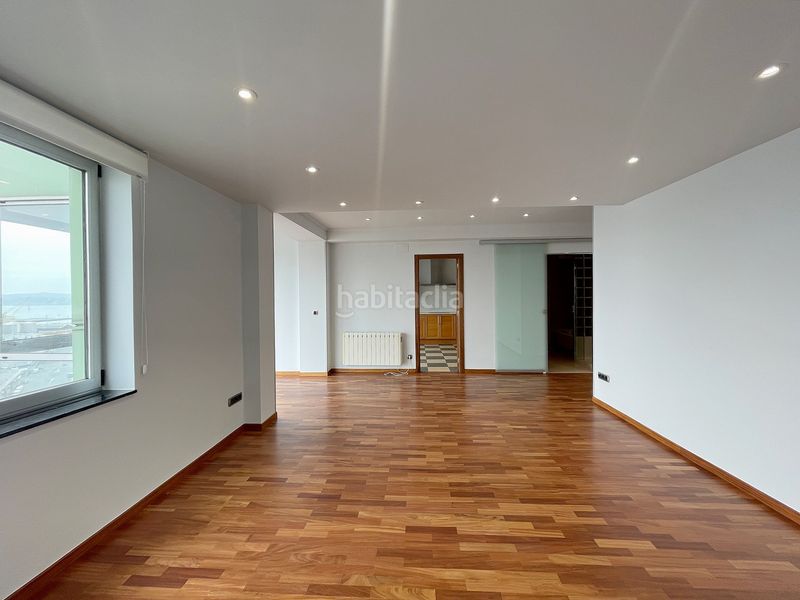 Foto ae5357d6-e6d3-4453-aa14-4a3faa978d56. Rent flat with heating parking in Cuatro Caminos - Plaza de la Cubela Coruña (A)