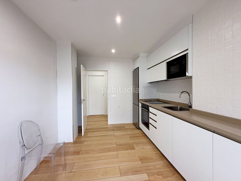 Foto 05f44707-a671-4932-904e-9acb8d58b746. Rent flat with heating parking in Riazor - Visma Coruña (A)