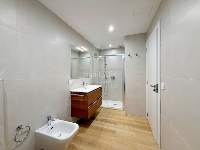 Foto c04e1e85-e561-4218-9cfd-c238a2ff6789. Rent flat with heating parking in Riazor - Visma Coruña (A)