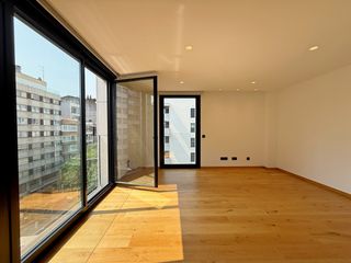 Miete Etagenwohnung in Cuatro Caminos - Plaza de la Cubela. Piso de reciente construcción con garaje en ramón y cajal