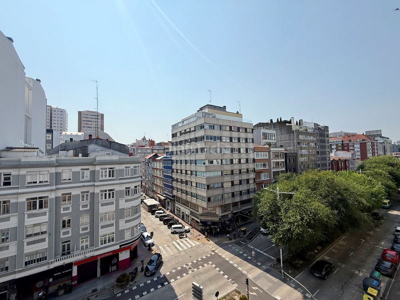 Foto a39a9a95-e436-4eb3-a55d-1b4ab3fe8377. Rent flat with heating parking in Cuatro Caminos - Plaza de la Cubela Coruña (A)