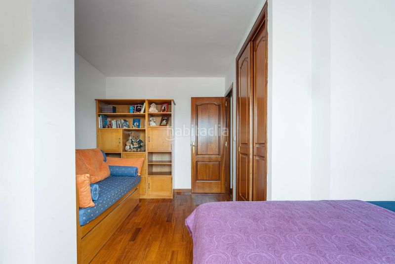 Foto 0f2fa163-5d2f-4110-ab65-4452dc3e80fe. Duplex con riscaldamento parcheggio in Los Rosales Coruña (A)